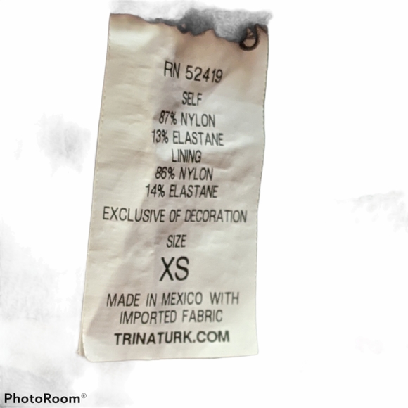 4/$25  Trina Turk work out Capris XS - Picture 8 of 9